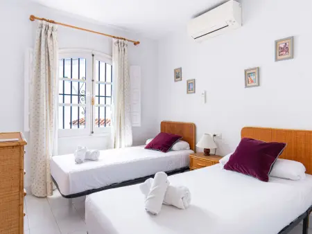 Los Pinos 23 – Maison 2 ch, piscine à Nerja : photo 13