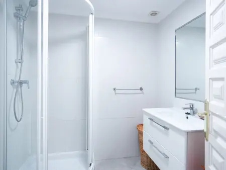 Los Pinos 23 – Maison 2 ch, piscine à Nerja : photo 17