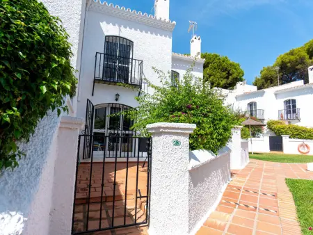 Los Pinos 23 – Maison 2 ch, piscine à Nerja : photo 20