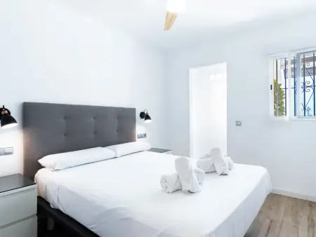 Apt 2 chambres Nerja, jardin privé et piscine : photo 13