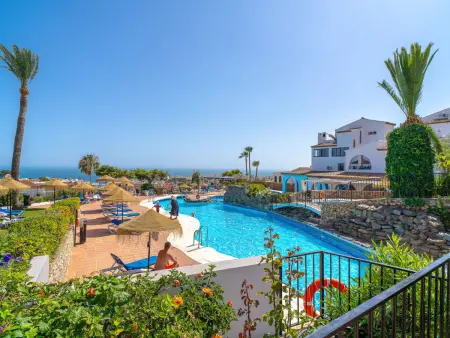 Appartement 2 pers. Nerja, terrasse privée & piscines : photo 1