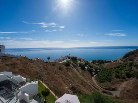 Duplex 3 chambres Nerja, 3 terrasses avec vue mer : photo 35