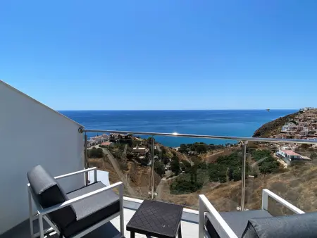 Duplex 3 chambres vue mer à Nerja - 3 terrasses : photo 15