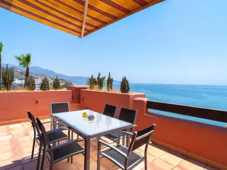 Duplex 3 ch avec jacuzzi privé, première ligne de plage à Torrox : photo 2