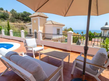 Villa Tamango Hill Vistamar : piscine et vue mer à Nerja : photo 36