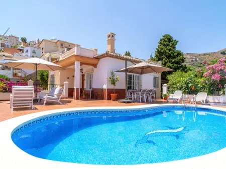 Villa Tamango Hill Vistamar : piscine et vue mer à Nerja : photo 40