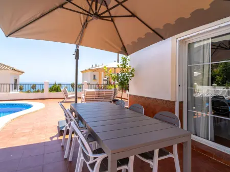 Villa Tamango Hill Vistamar : piscine et vue mer à Nerja : photo 46