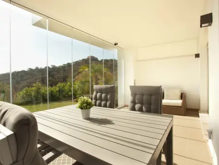 Appartement 2 chambres avec terrasse et piscine à Ojen : photo 6