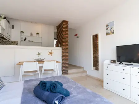 Studio Paraíso Golden Mille à Estepona, balcon et piscine : photo 4
