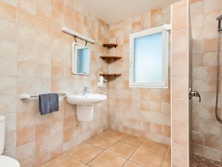 Villa 4 chambres avec piscine privée à Cala Blanca : photo 13