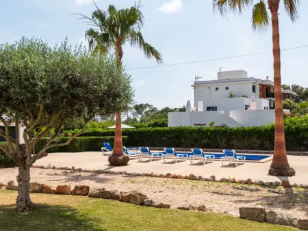 Villa 4 chambres avec piscine privée à Cala Blanca : photo 40