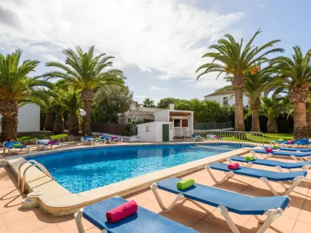 Apartamento Palmeras 5 à Cala Blanca, 2 ch, piscine : photo 1