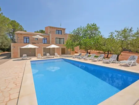 Romani : maison 5 chambres avec piscine à Campos : photo 1