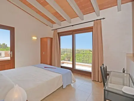 Romani : maison 5 chambres avec piscine à Campos : photo 21