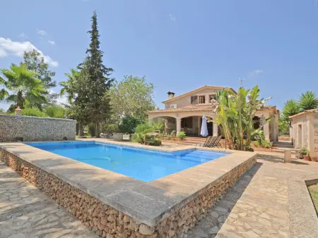 Maison Tiraset : court de tennis et piscine près de Llubí : photo 2