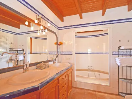 Maison Tiraset : court de tennis et piscine près de Llubí : photo 21