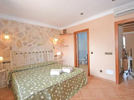 Maison 6 chambres avec piscine à 3 km de plage : photo 12