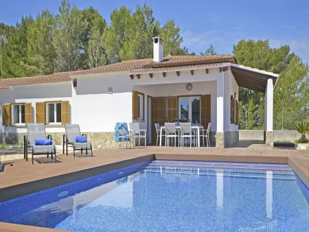Pinocha : maison 4 chambres, piscine privée à 300m de la plage : photo 1