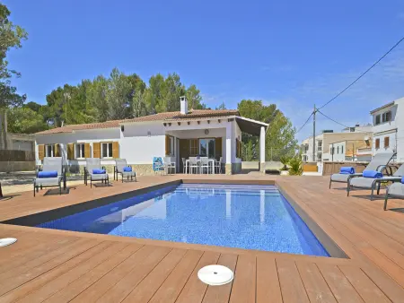 Pinocha : maison 4 chambres, piscine privée à 300m de la plage : photo 3
