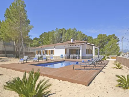 Pinocha : maison 4 chambres, piscine privée à 300m de la plage : photo 4