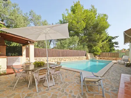Maison Jaume à Alcúdia : piscine privée et jardin à 200 m de la vieille ville : photo 3