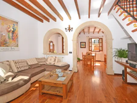 Maison en pierre à Alcúdia, 2 chambres près des plages : photo 1