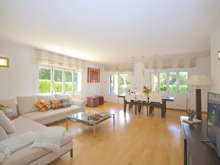 Camamila, maison moderne avec piscine privée à Alcúdia : photo 10