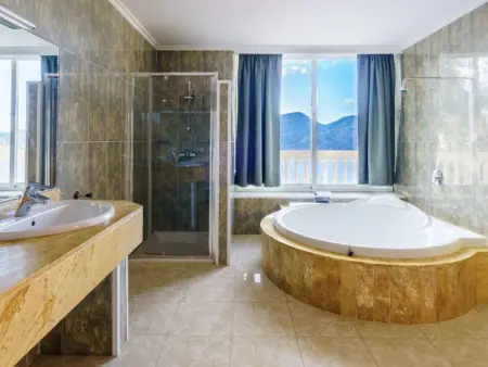 Villa Camp de Mar, 3 chambres avec piscine privée : photo 15