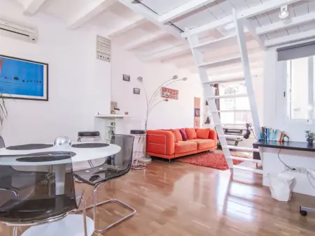 Duplex avec terrasse 50m² à Sagrada Familia : photo 2
