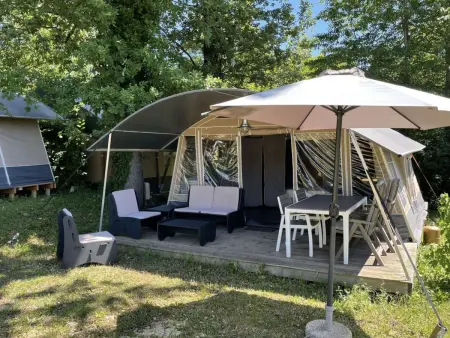 Location maison à Saint Vincent de Cosse, Camping Le Clou - Lodge de Luxe