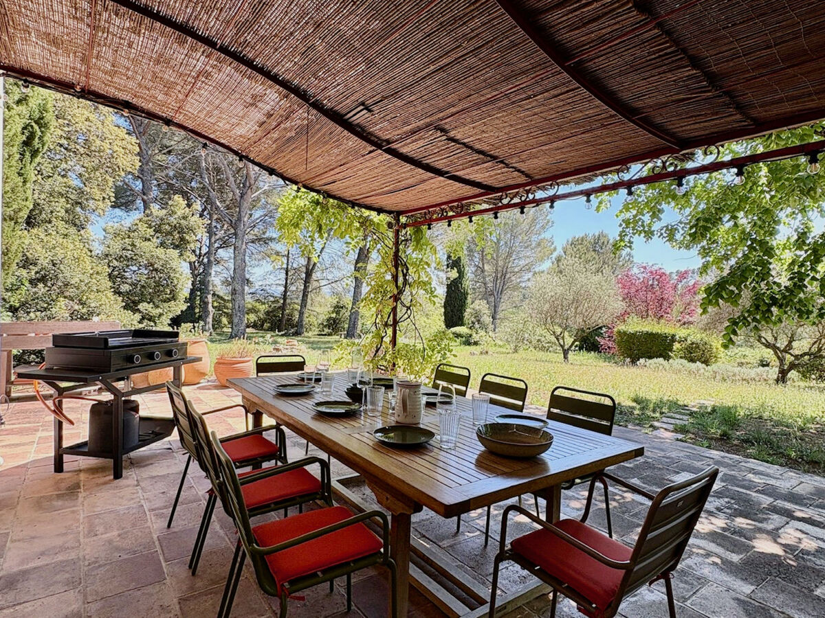 Maison Ralaye à Carcès – piscine à eau salée, jardin 6 000 m² - Photo 6