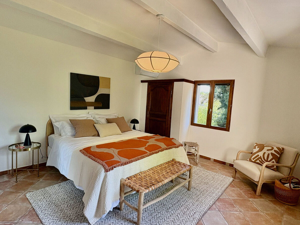 Maison Ralaye à Carcès – piscine à eau salée, jardin 6 000 m² - Photo 13
