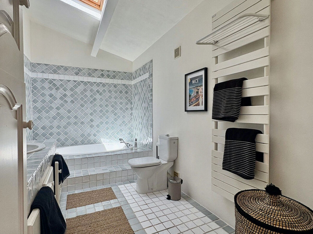 Maison Ralaye à Carcès – piscine à eau salée, jardin 6 000 m² - Photo 15
