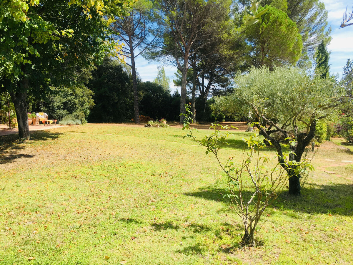 Maison Ralaye à Carcès – piscine à eau salée, jardin 6 000 m² - Photo 19
