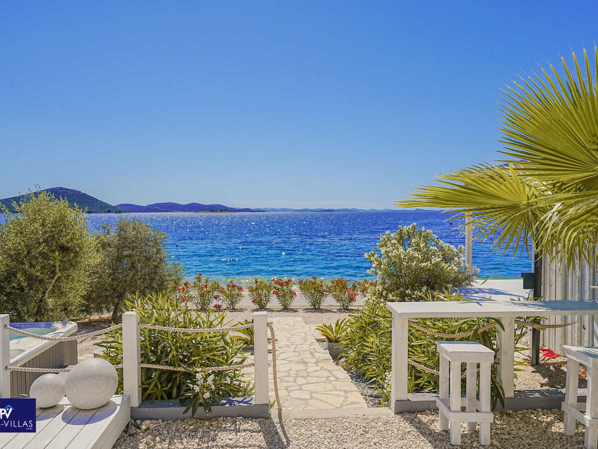 Villa Buqez 18 - Maison front de plage à Pakoštane - Photo 11