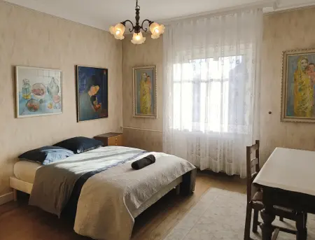 Maison familiale 300 m² à Bitche, 8 chambres et parking : photo 49