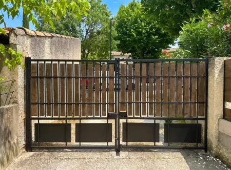 Appartement 6 pers. avec terrasse et jardin à Courthézon : photo 9