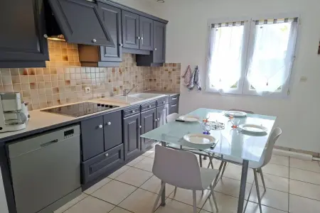 Maison 3 chambres, jardin 600 m² à Guissény : photo 3