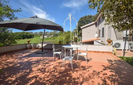 Maison 5 pers. piscine partagée à Monterosi : photo 2