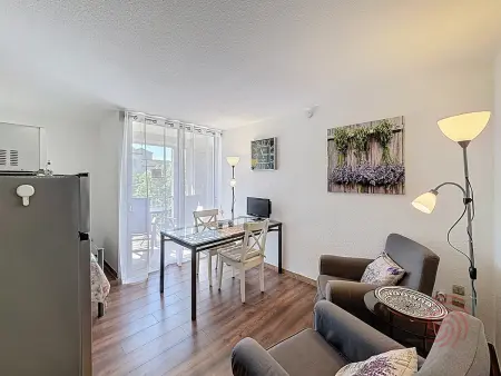Studio 28 m² avec balcon et vue jardin - Lamalou-les-Bains : photo 5