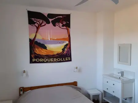 Appartement T4 à 200m de la plage, Porquerolles : photo 10