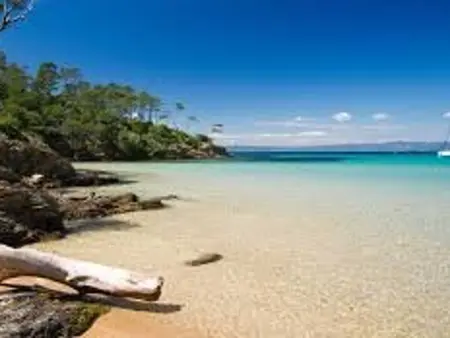 Location appartement à Porquerolles, T3 accueillant vue jardin, proche centre - 6 pers.