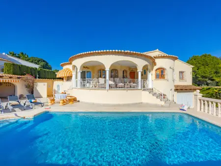 Villa Hermosa à Calp : 3 chambres, piscine 8x3m, 800m² : photo 2