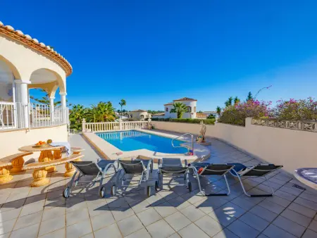 Villa Hermosa à Calp : 3 chambres, piscine 8x3m, 800m² : photo 8