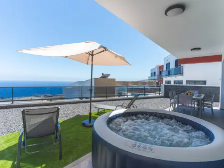 Blue Outlook Retreat - Gîte 6 pers. avec jacuzzi et vue mer