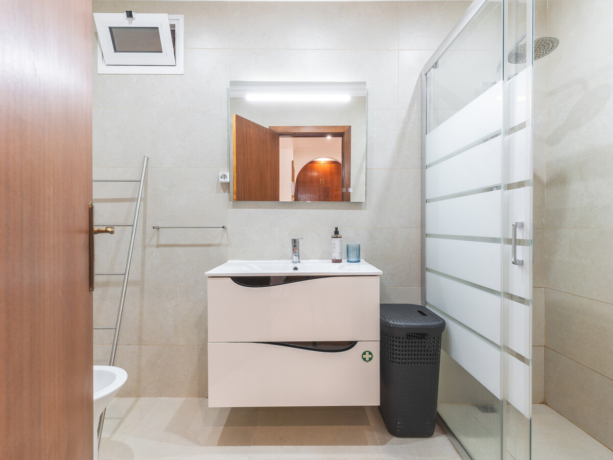 Stero House à Caniçal : maison 5 pers. avec jacuzzi - Photo 18