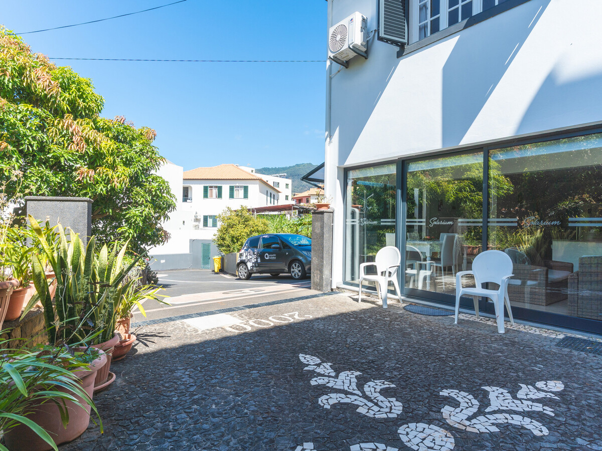 Solarium Villa – Maison 8 pers., 3 chambres, clim à Machico - Photo 1