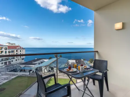 Appartement vue mer Funchal, balcon & piscines naturelles : photo 19