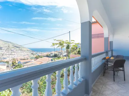 Avelino Apartment, 1 chambre avec balcon à Machico : photo 1