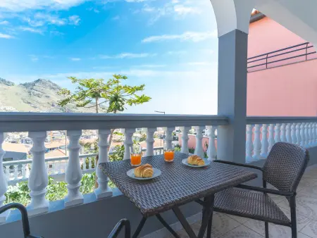 Avelino Apartment, 1 chambre avec balcon à Machico : photo 15